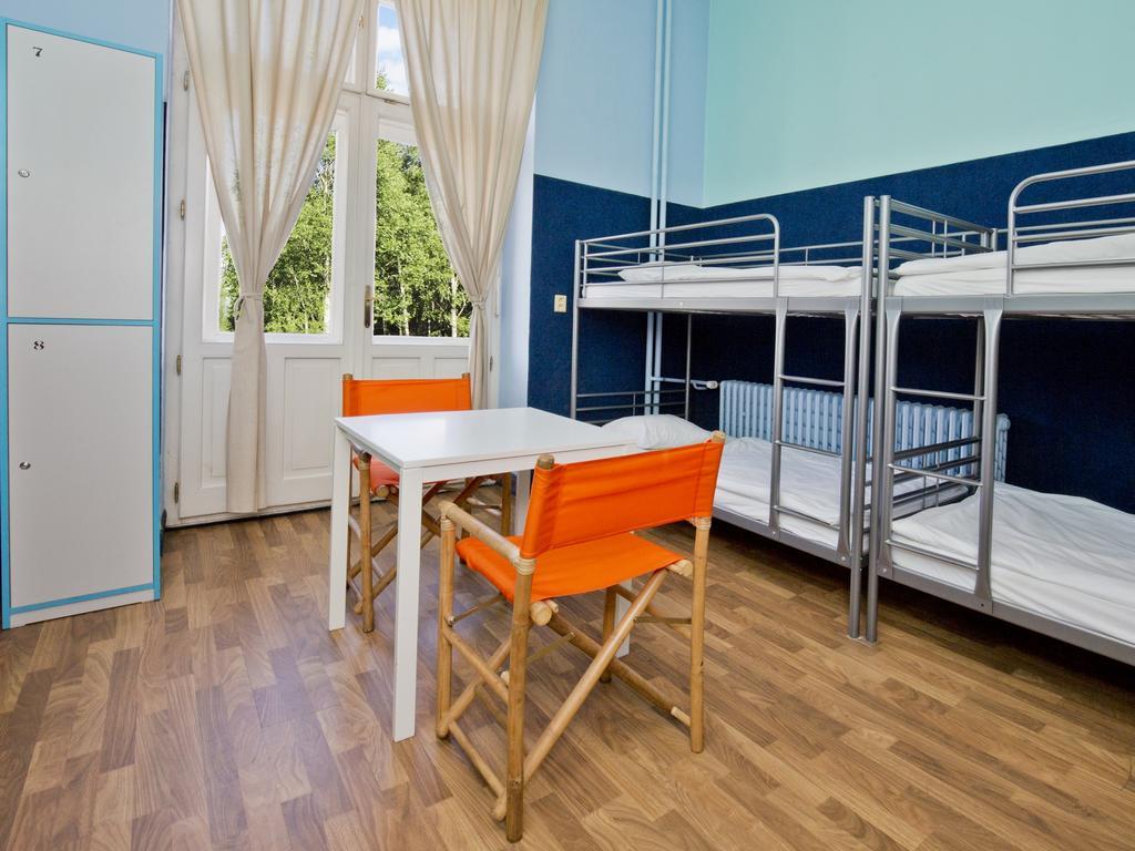 A Plus Hotel & Hostel Прага Экстерьер фото